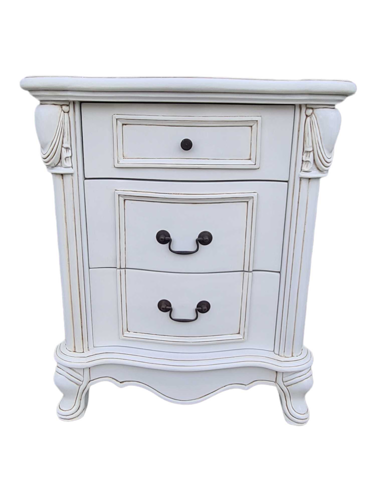 DIEU FRENCH NIGHTSTAND