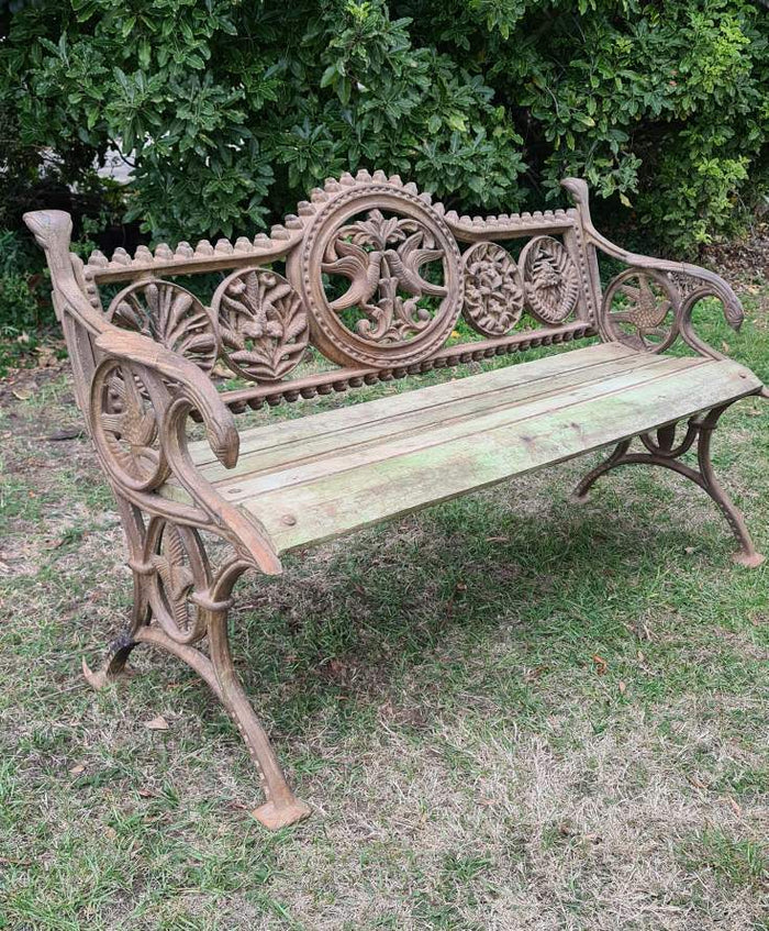 CAST IRON LOVE BIRDS BENCH