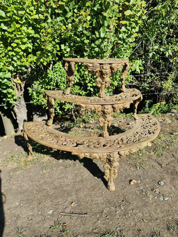 BUCKINGHAM CAST IRON GARDEN STEP