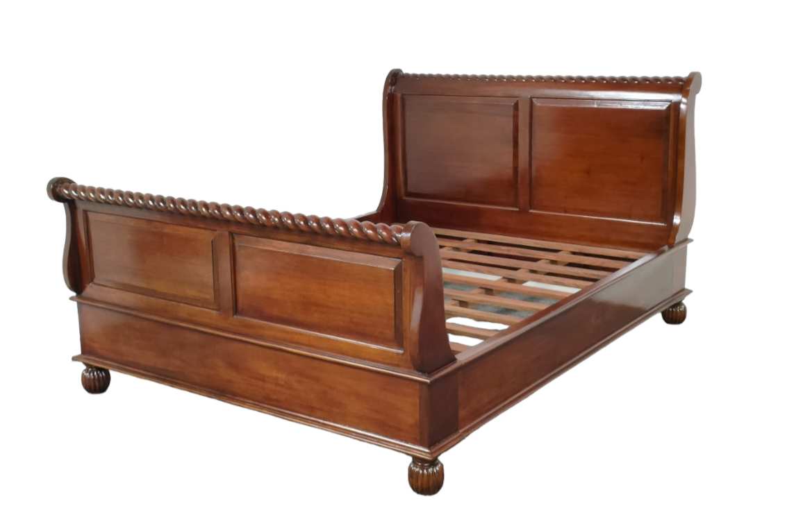 CAMA TRINEO TORCIDO